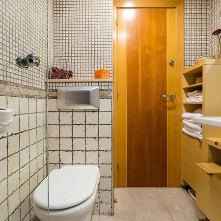 Comfortable 3bed With Amazing Views Over *