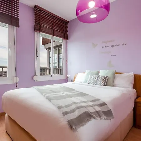 Comfortable 3bed With Amazing Views Over Apartment *