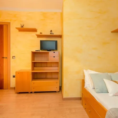 Apartment Comfortable 3bed With Amazing Views Over *
