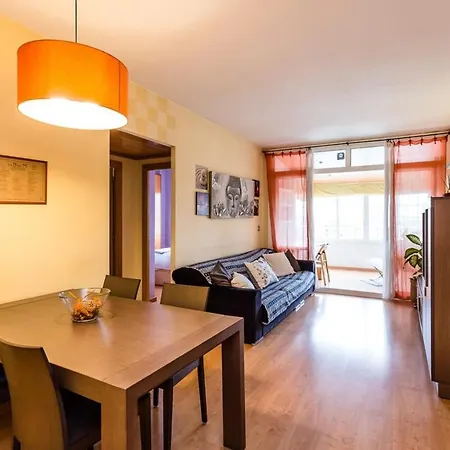 Comfortable 3bed With Amazing Views Over Apartment